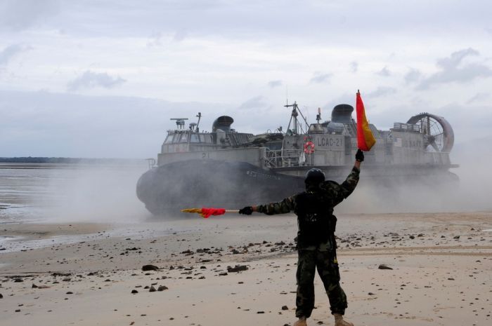 Военная авиация и морской флот.