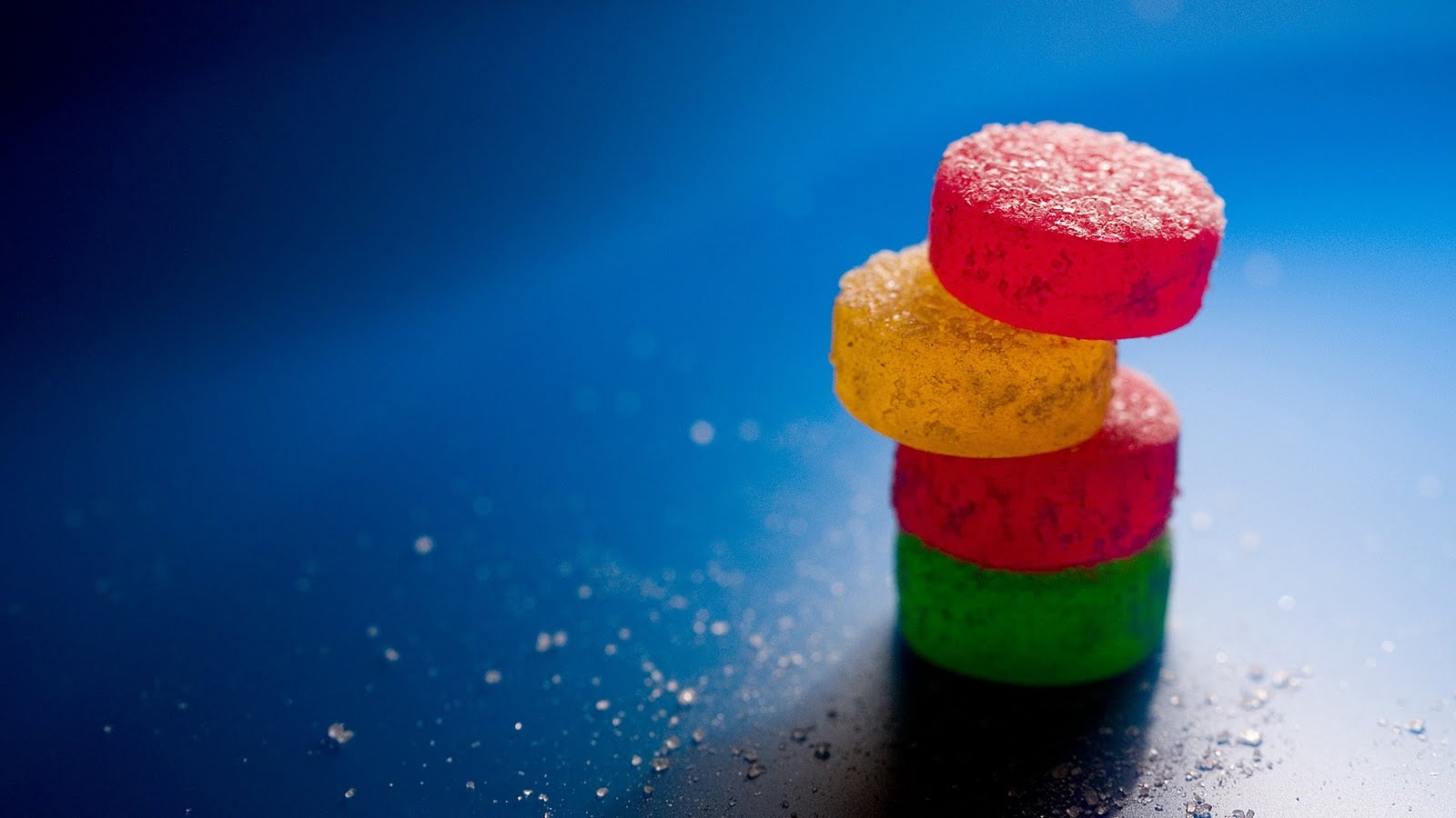 Отличные обои на рабочий слол, выбирай.