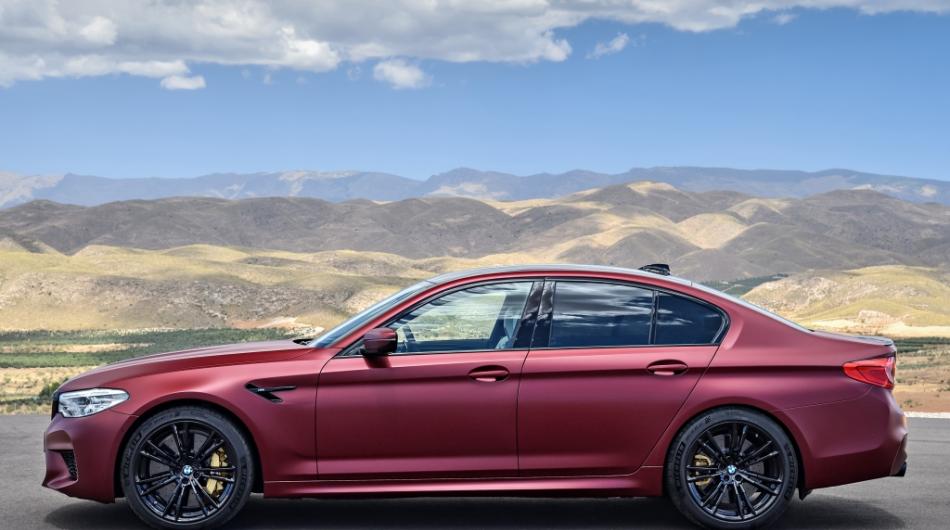 Серийная BMW M5