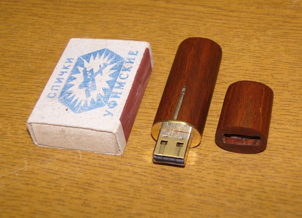 Корпус для флешки своими руками.