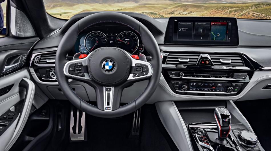 Серийная BMW M5