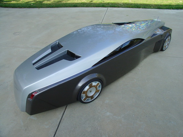 Открытый Rolls-Royce Apparition