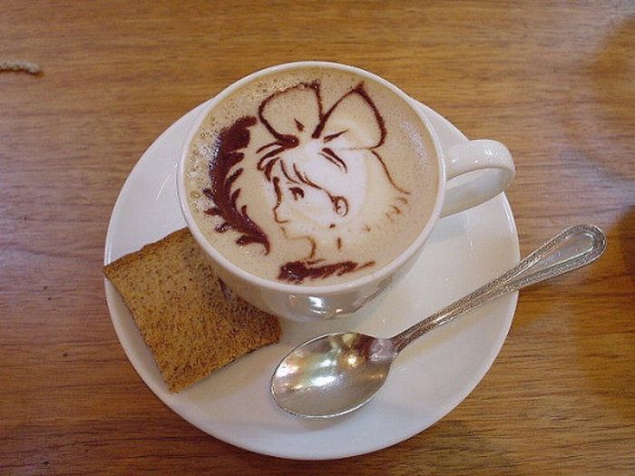 Рисунки на кофе.