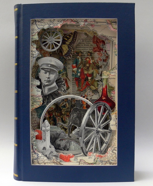 Настоящее произведения искусства из книг.