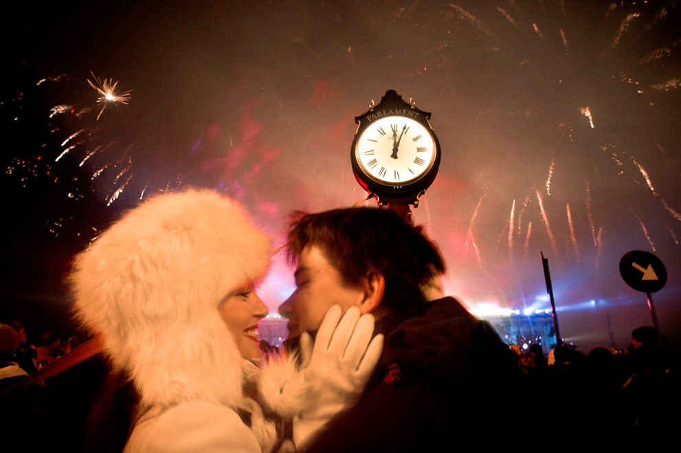Фотографии как мир встретил 2012 год