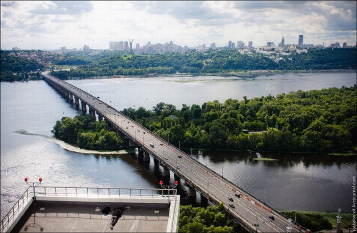 Руферы - ребята которым наплевать на высоту.