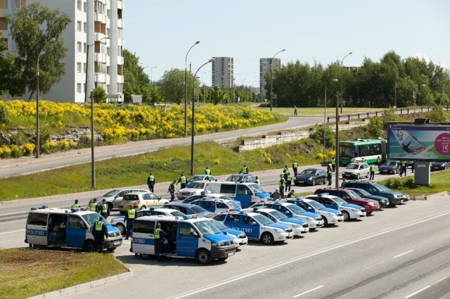 В трубку дуют все!