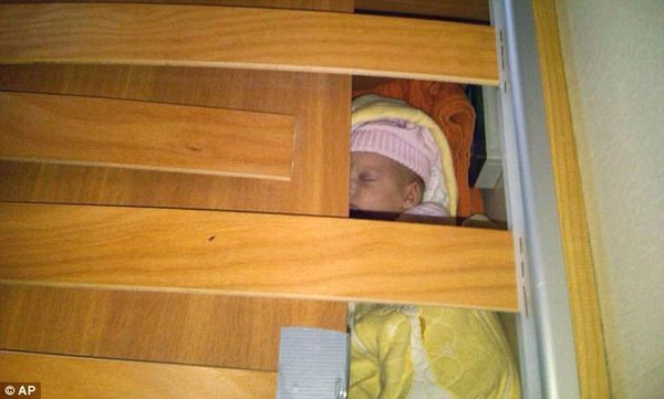 Контрабанда украинских малышей.