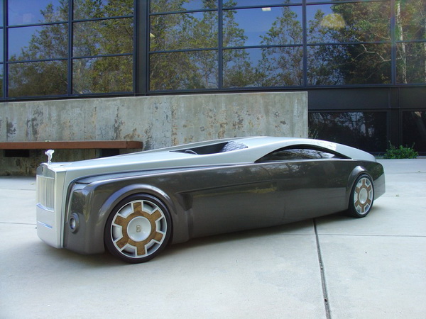 Открытый Rolls-Royce Apparition