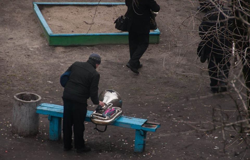 Жизнь одной скамейки.