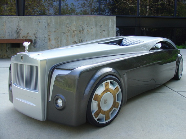 Открытый Rolls-Royce Apparition