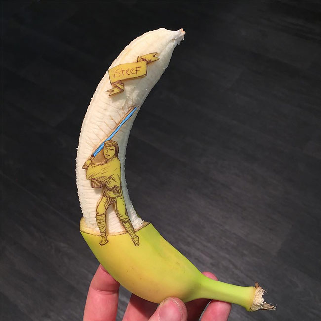 Арт из бананов
