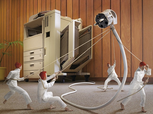 Интересные рекламные фото креативы от студии Beefactory.