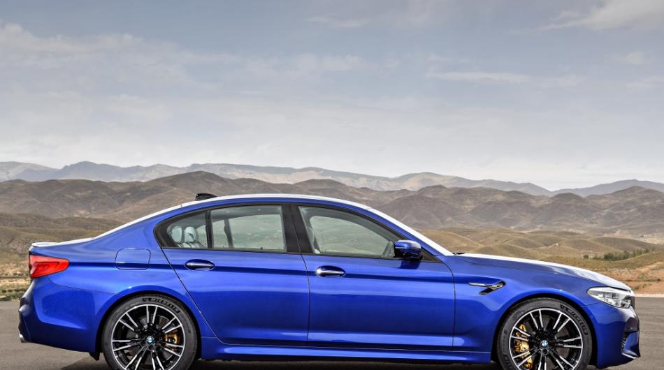 Серийная BMW M5