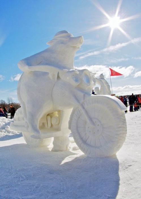 Потрясающие скульптуры из снега.