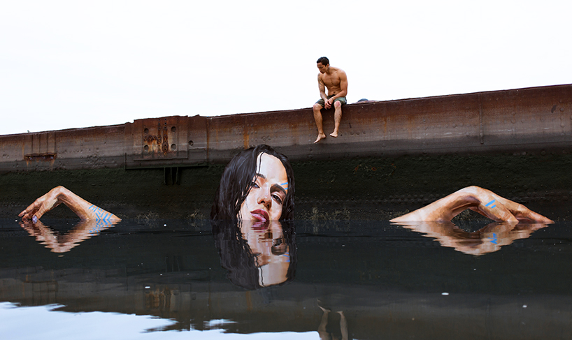 Уличные рисунки, девушки в воде