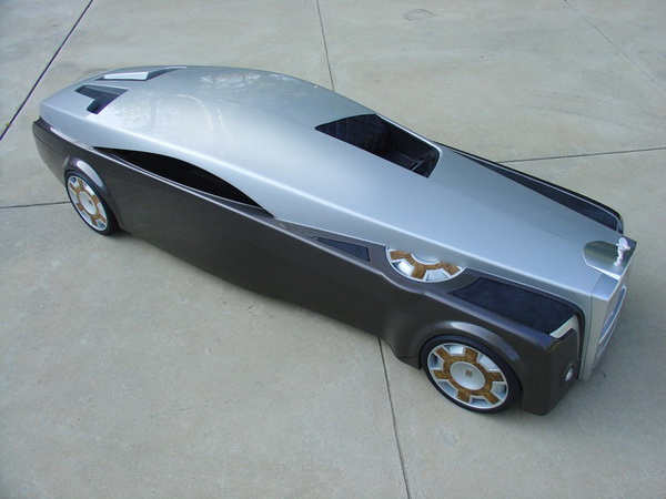 Открытый Rolls-Royce Apparition