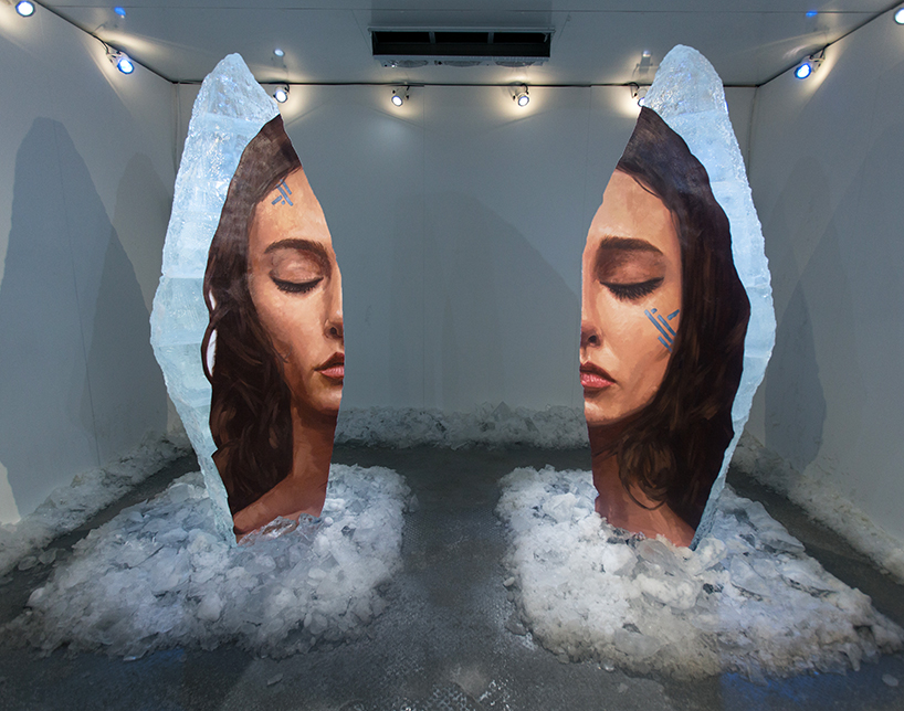 Уличные рисунки, девушки в воде