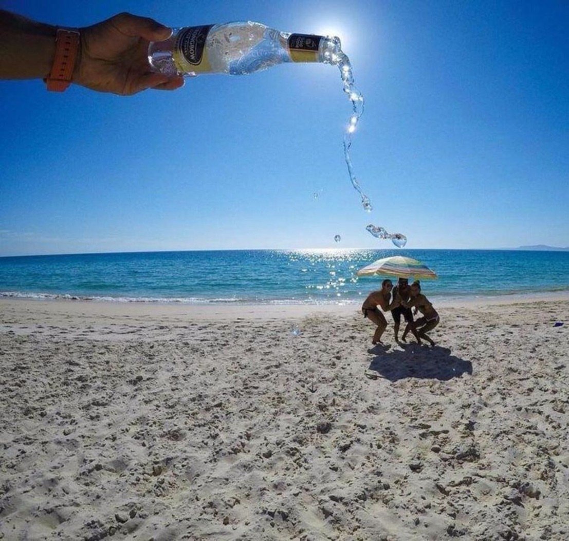 Прикольные картинки на море. Отпуск у моря. Прикольные фотосессии на море. Смешные фотосессии на море. Необычные пляжи.